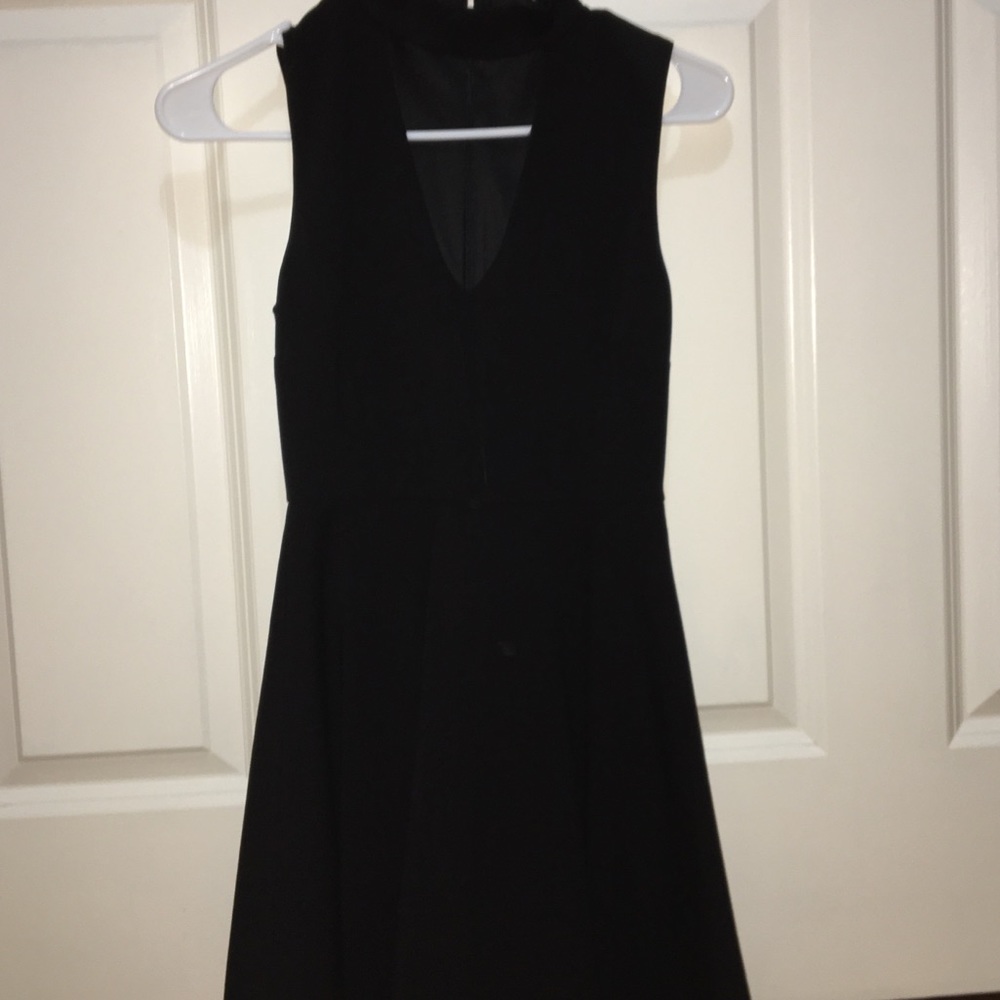 Black lulus dress